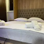 Tony Amazing Cozy Place